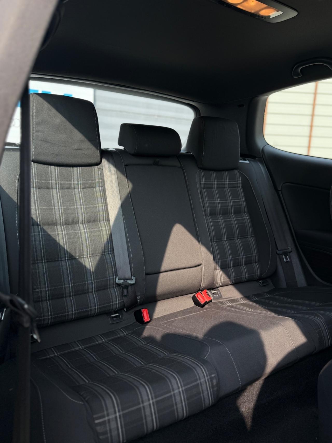 Volkswagen Golf 2.0 TDI 170CV DPF DSG 3p. GTD