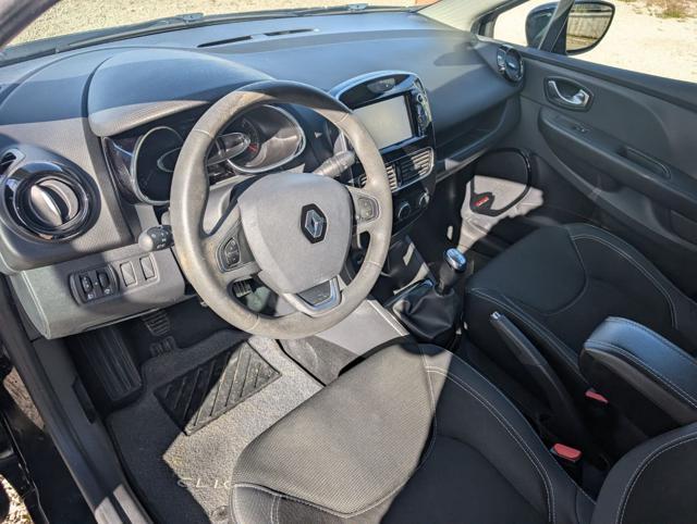 RENAULT Clio Clio 1.2 16v 5P Business 75cv