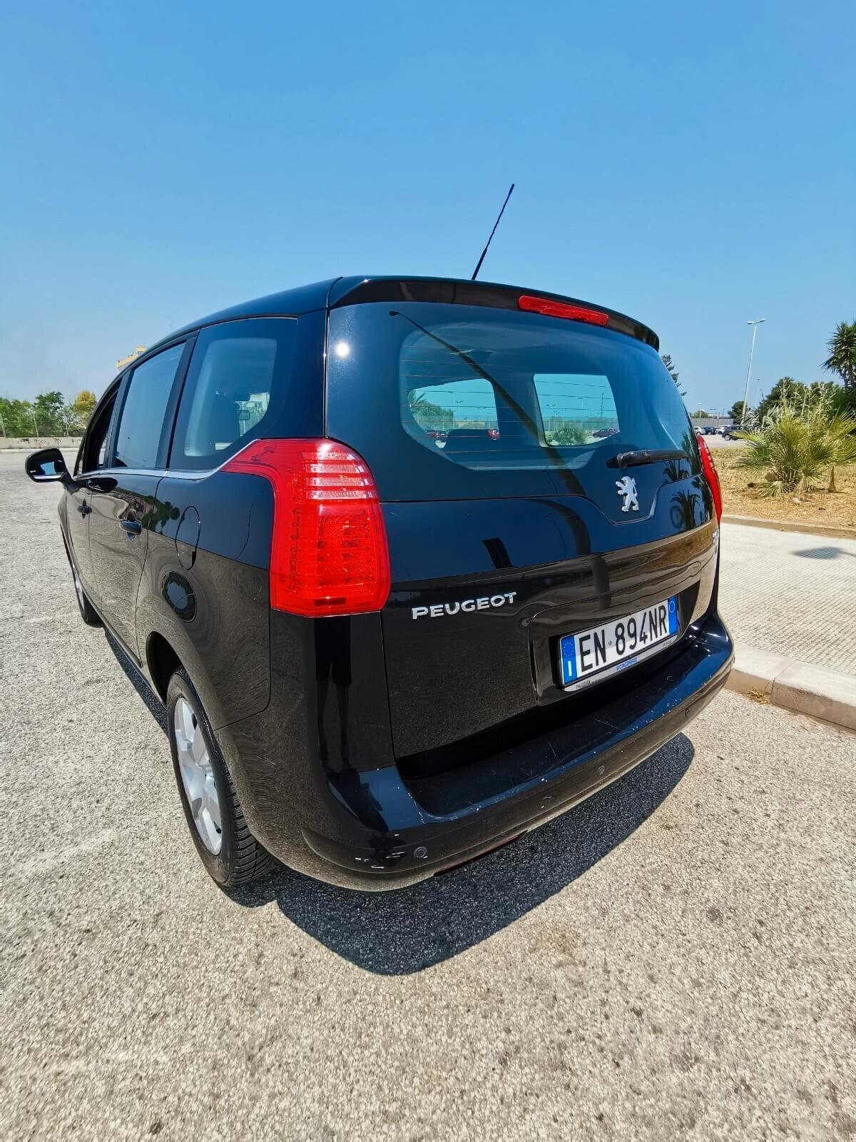Peugeot 5008 2.0 HDi 150CV Active 2013