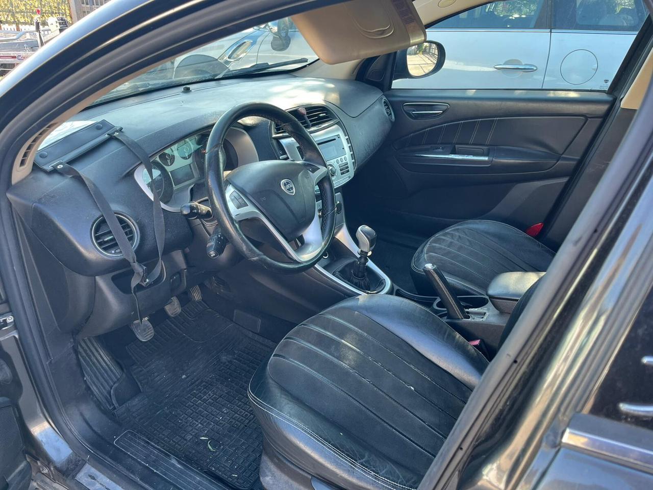 Lancia Delta 1.6 MJT DPF Oro