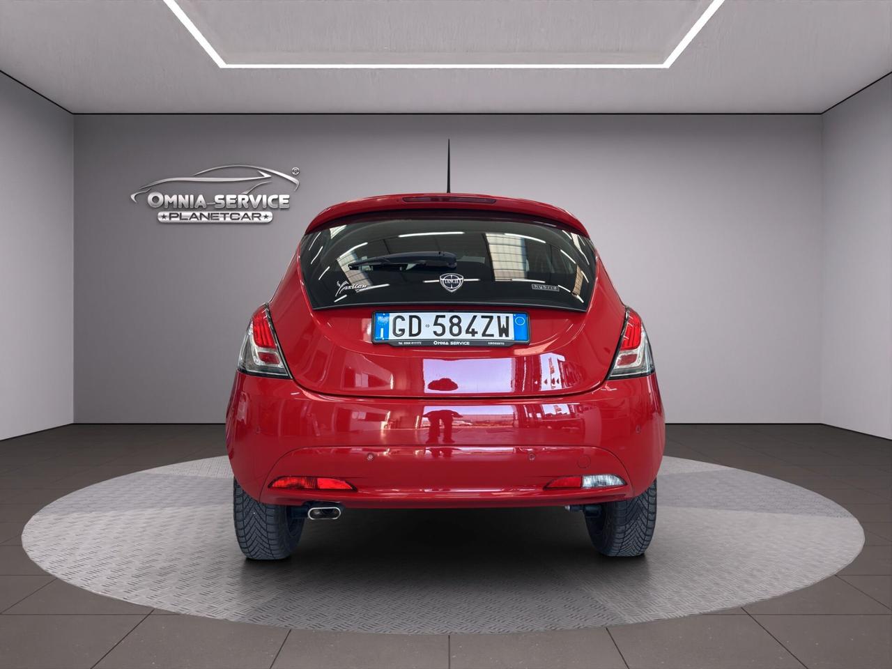 Lancia Ypsilon 1.0 FireFly 5 porte S&S Hybrid Ecochic Gold