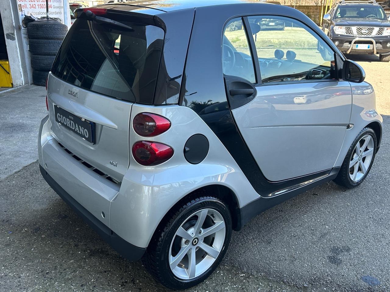 Smart 800 cdi soli 119.000 km