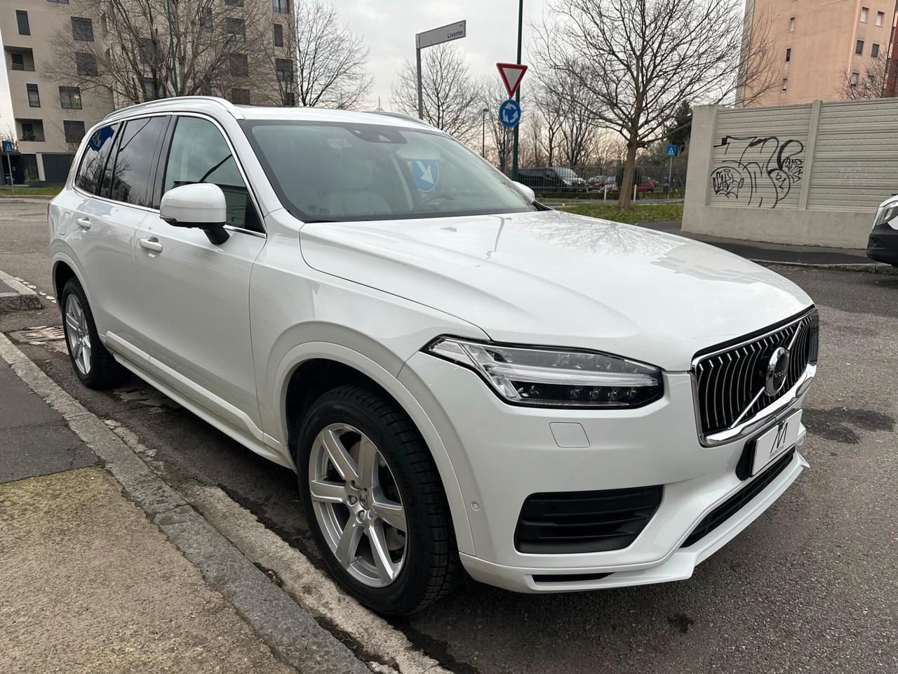 Volvo XC90 2.0 t8 te phev Momentum awd 7p - AUT/NAV/CAMERA360