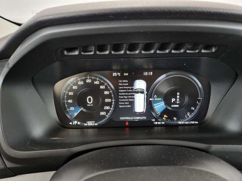 VOLVO XC90 T8 AWD Plug-in 7p Recharge Inscription Expression