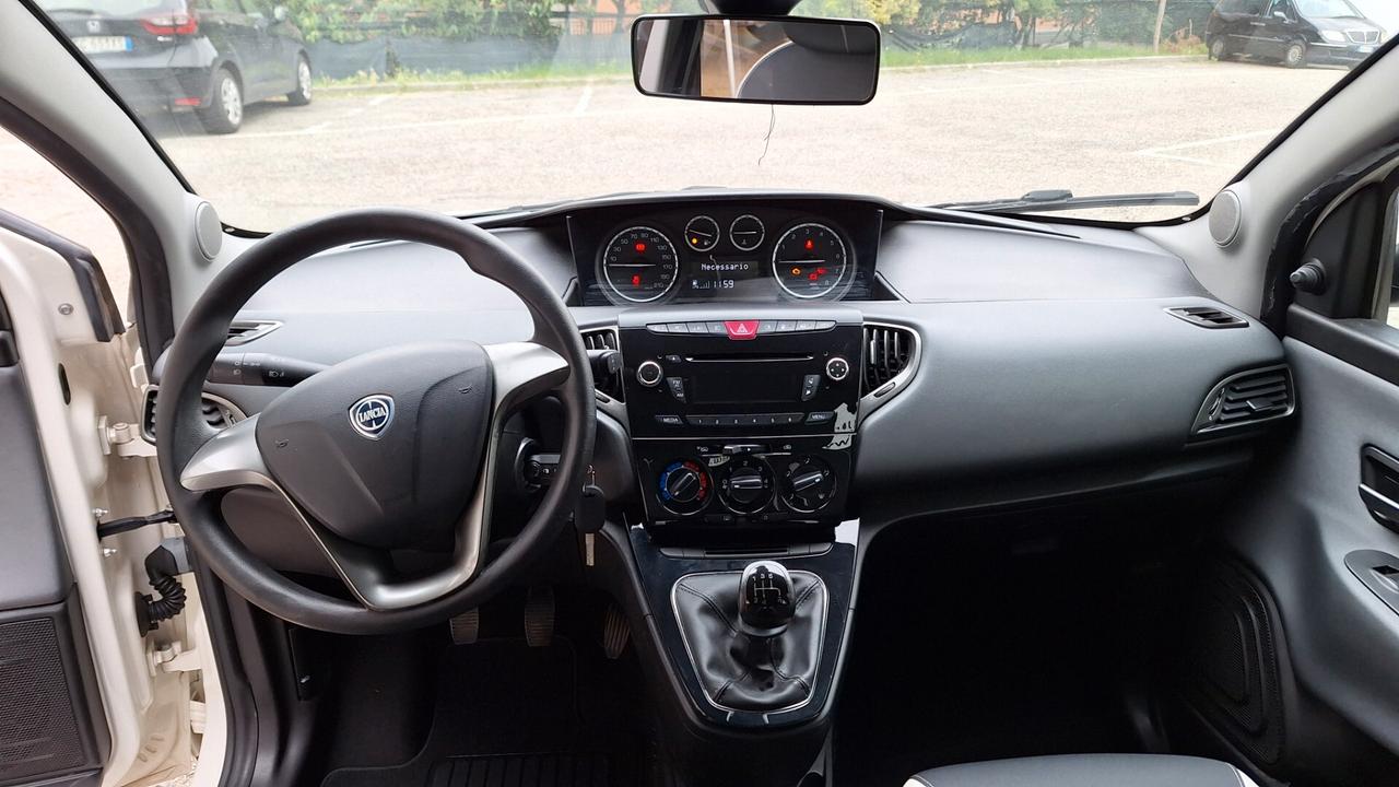 Lancia Ypsilon 1.2 69 CV 5 porte GPL Ecochic Gold