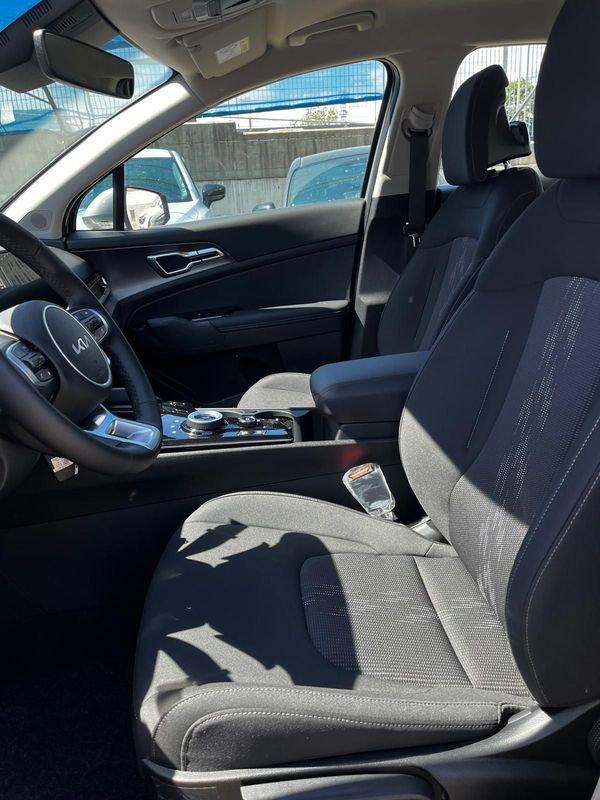 KIA Sportage 1.6 TGDi HEV AT Business