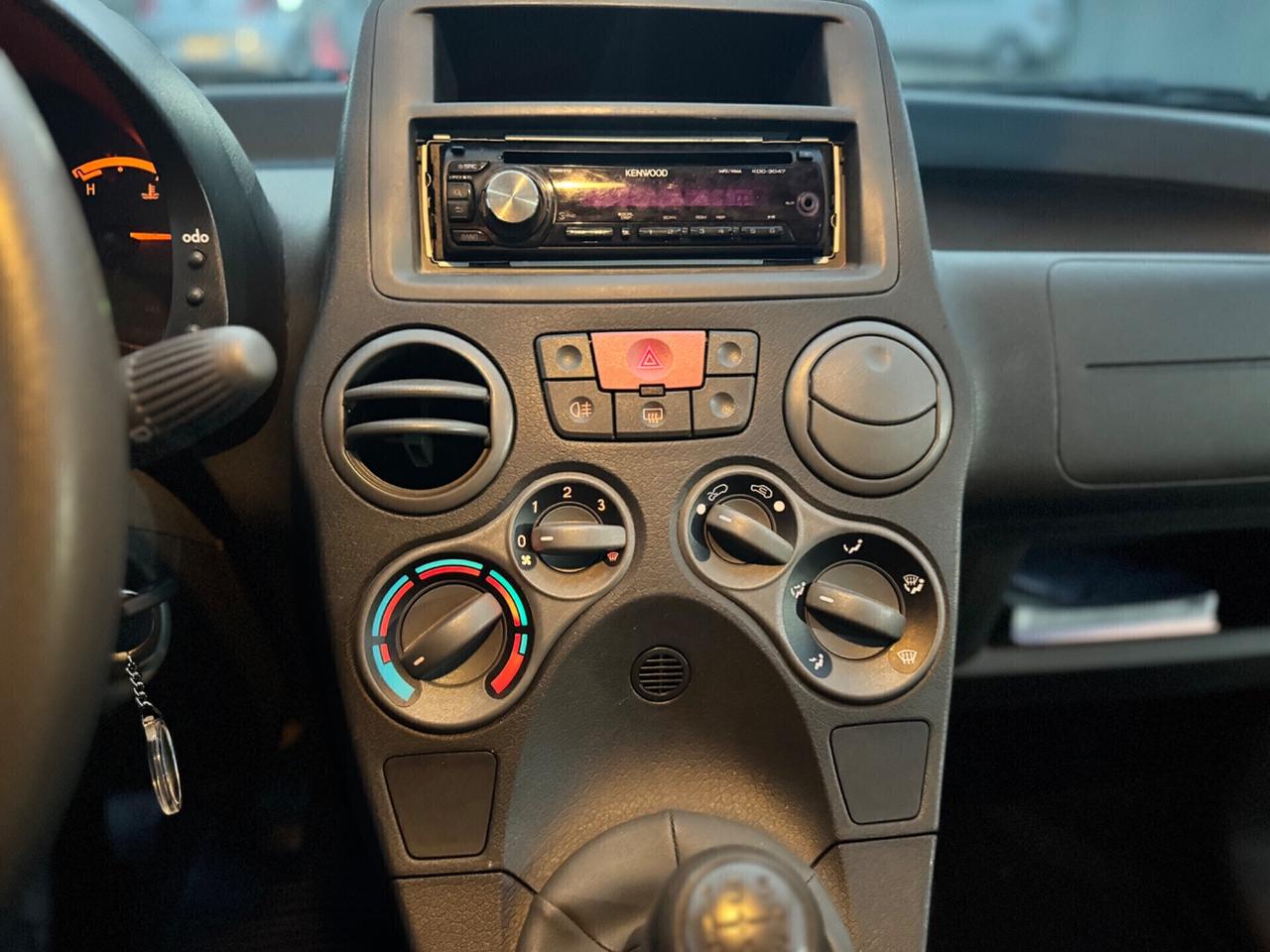 Fiat Panda 1.2 BASE NO IDROGUIDA NO CLIMA