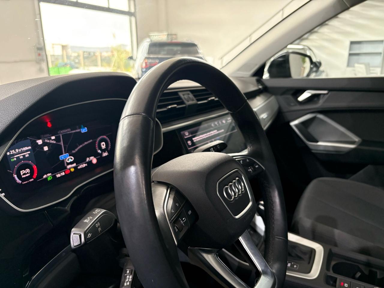 Audi Q3 35 TDI S tronic Business Advanced