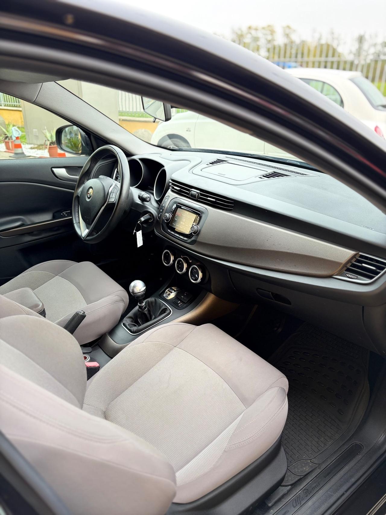Alfa Romeo Giulietta 2.0 JTDm-2 150 CV Distinctive