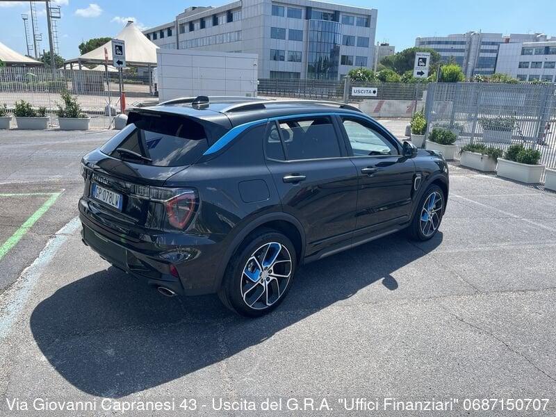 Lynk & Co 01 01 PHEV