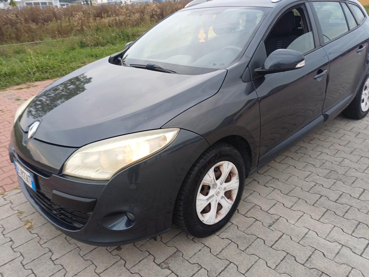 Renault Megane Mégane 1.5 dCi 90CV SporTour Confort