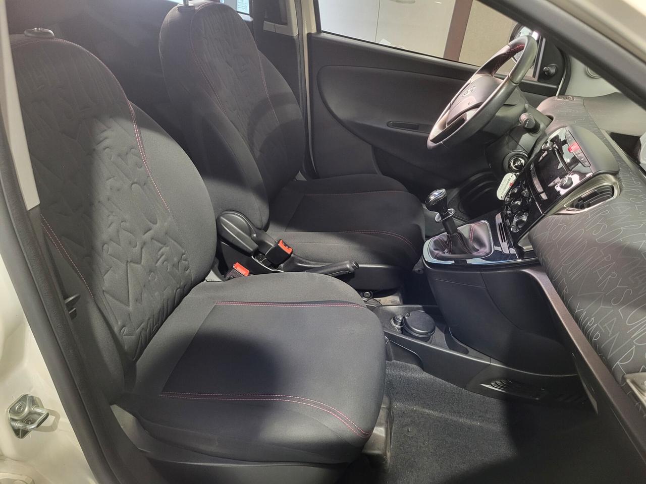 Lancia Ypsilon 1.2 69 CV 5 porte S&S Platinum DISTRIBUZIONE ESEGUITA!! PREZZO REALE!! UNICO PROPRIETARIO!!