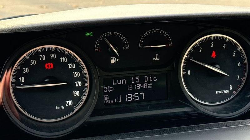 Lancia Ypsilon 5 Porte 1.2 Ecochic 69cv Gold