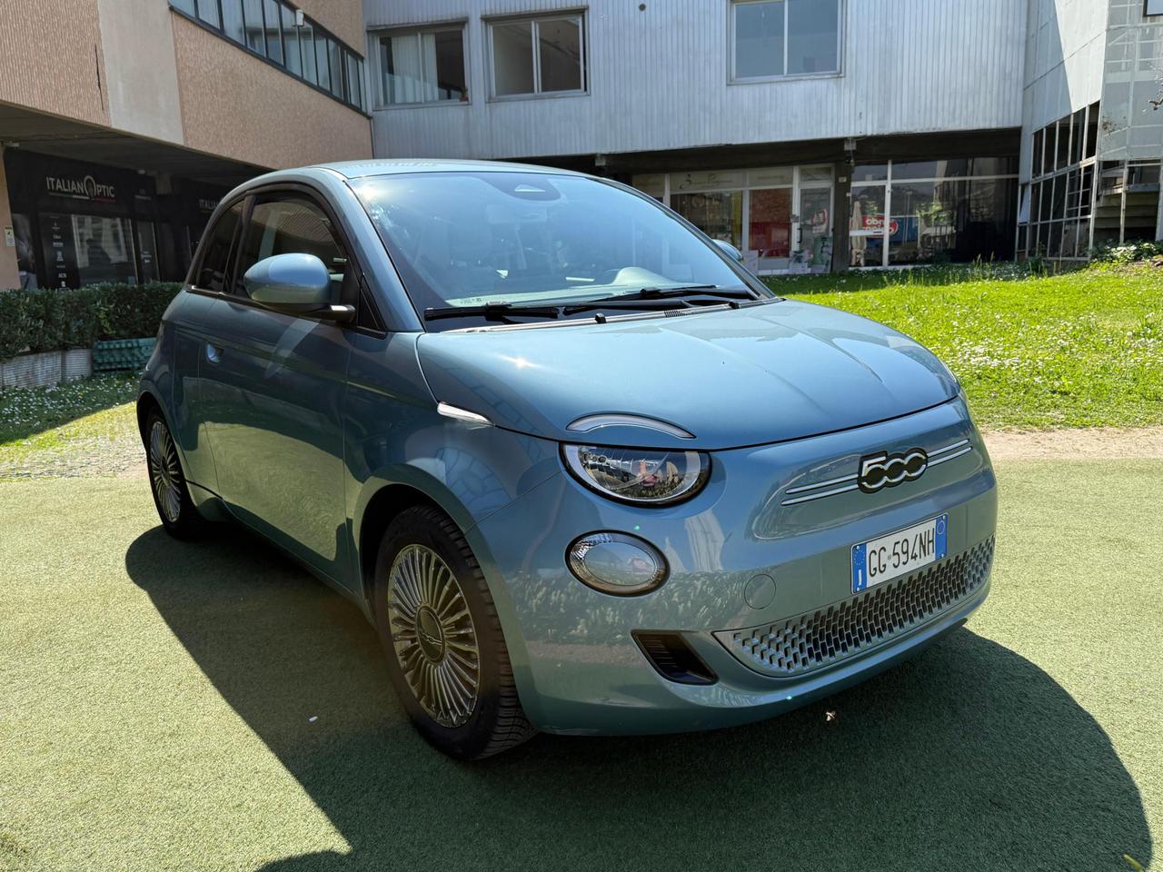 Fiat 500e 3+1 3+1 42 kWh Icon 28000KM UNIPROPRIETARIO