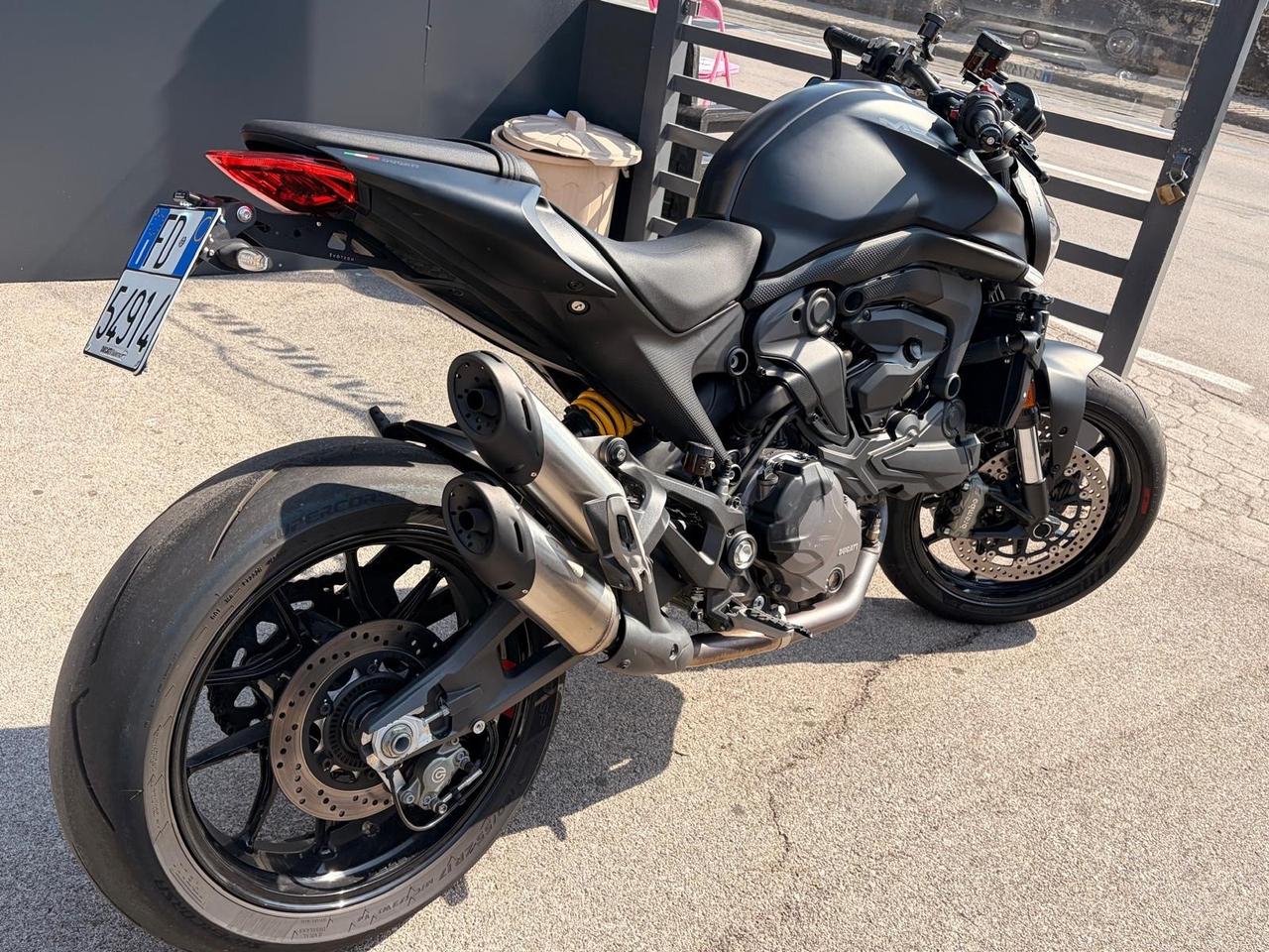 Ducati Monster 937