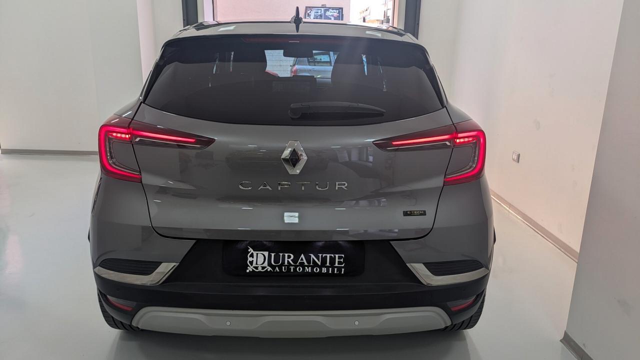 Renault Captur Full Hybrid E-Tech 145 CV Techno Fast Track