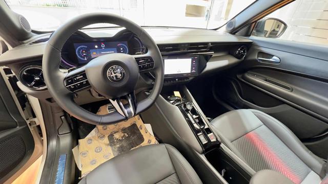 ALFA ROMEO Junior 1.2 145 CV Hybrid eDCT6 Speciale km 0 0uff. Italia