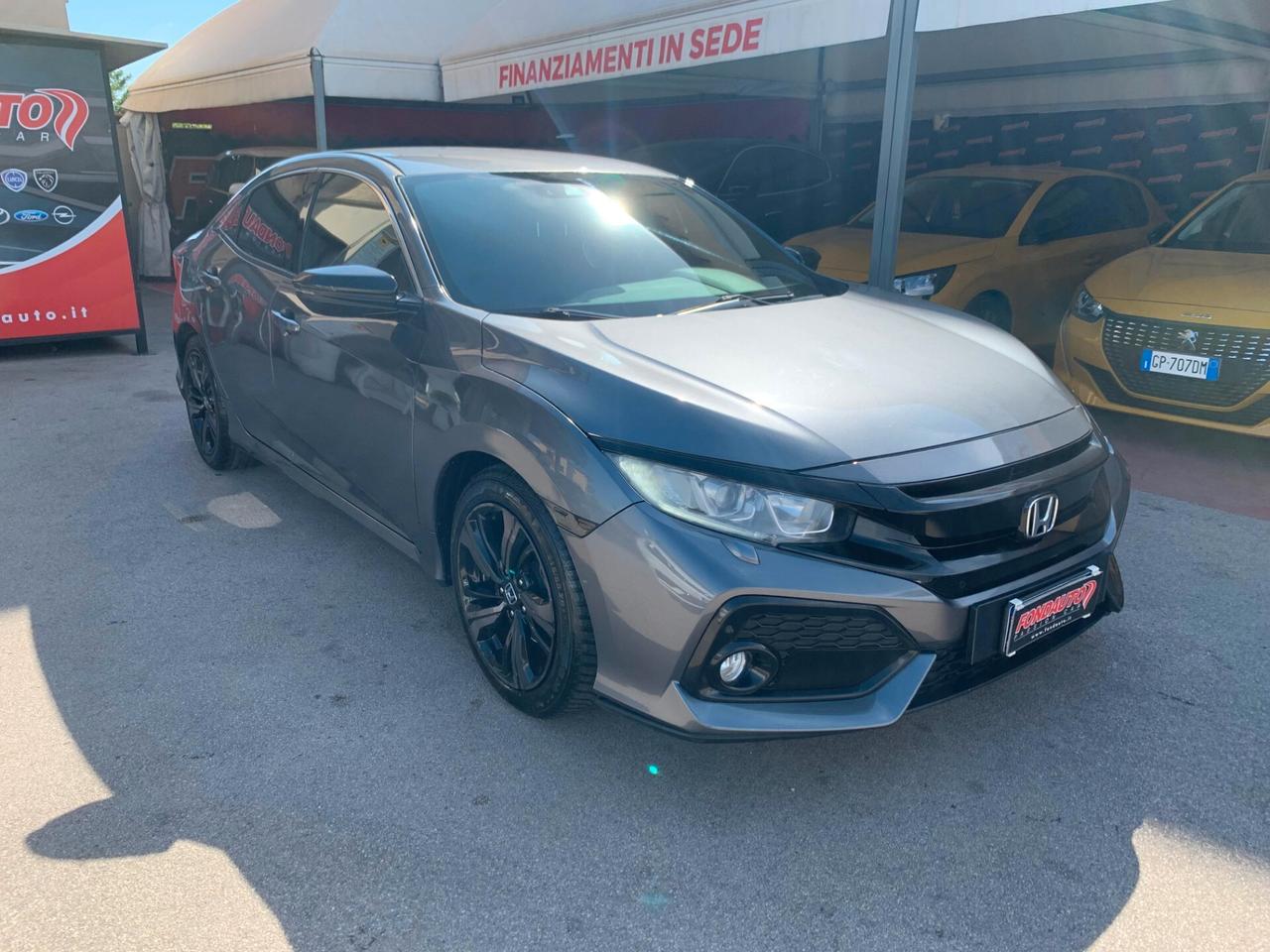 Honda Civic 1.6 5 porte Elegance Navi