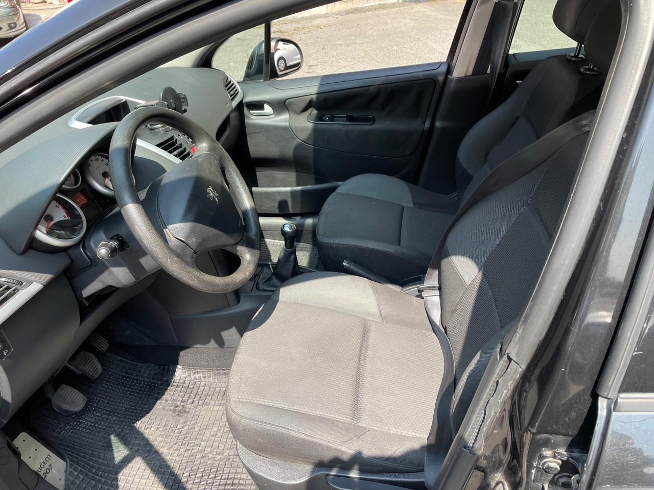 Peugeot 207 1.4 HDi 70CV 3p. XS