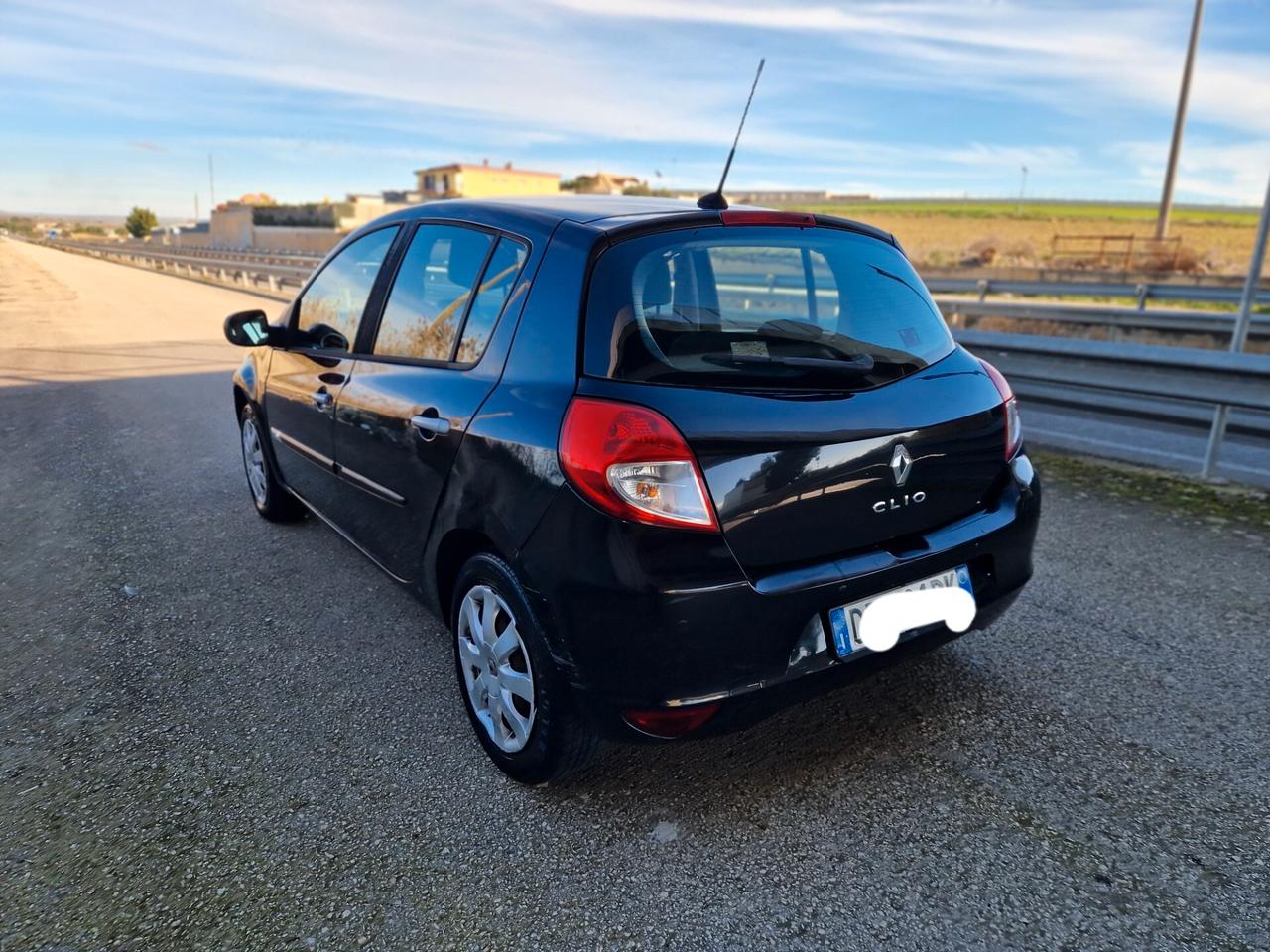 Renault Clio 1.2 16V 5 porte GPL Dynamique