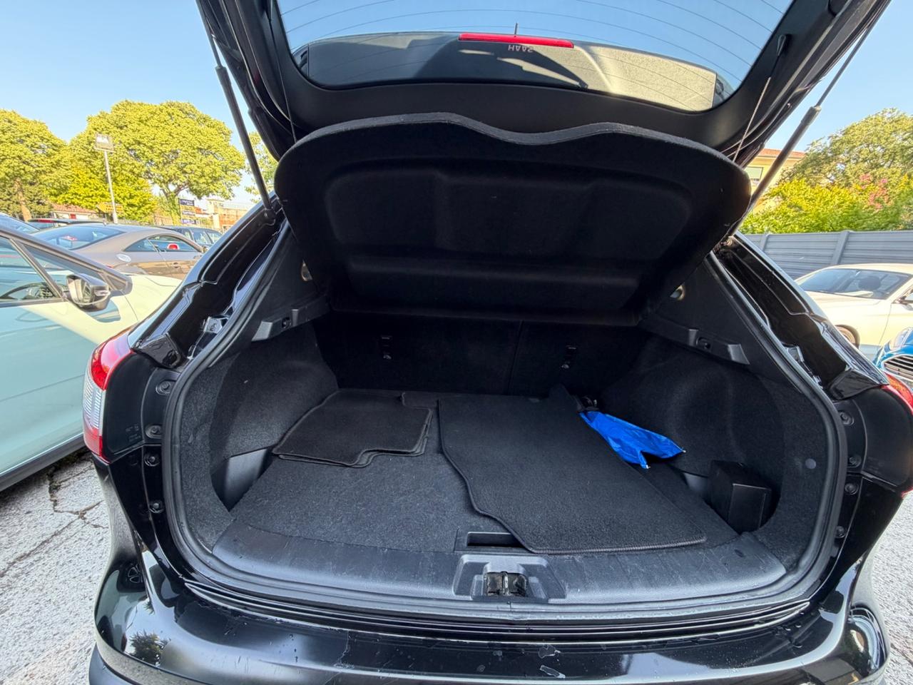 Nissan Qashqai 115cv NEOPATENTATI FULL