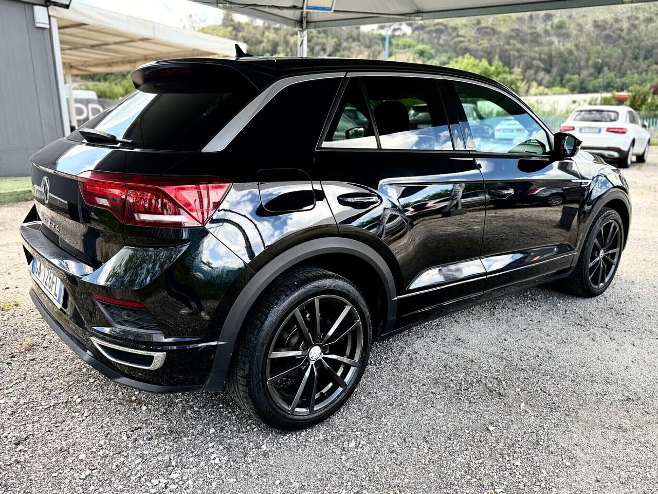VW T-Roc 1.5 TSI R-LINE *LED*CERCHI18*SENSORI*DSG
