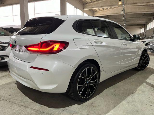 BMW 118 i Business Advantage 18"Msport /Nav+Virtual/Park