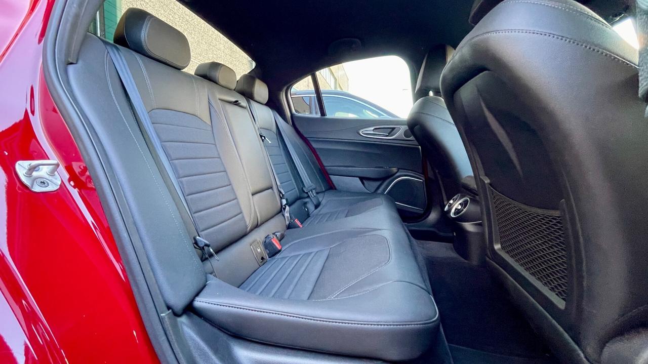 ALFA ROMEO GIULIA 2.2 EXECUTIVE TURBODIESEL 190CV - FULL LED, RETROCAMERA, CAR PLAY
