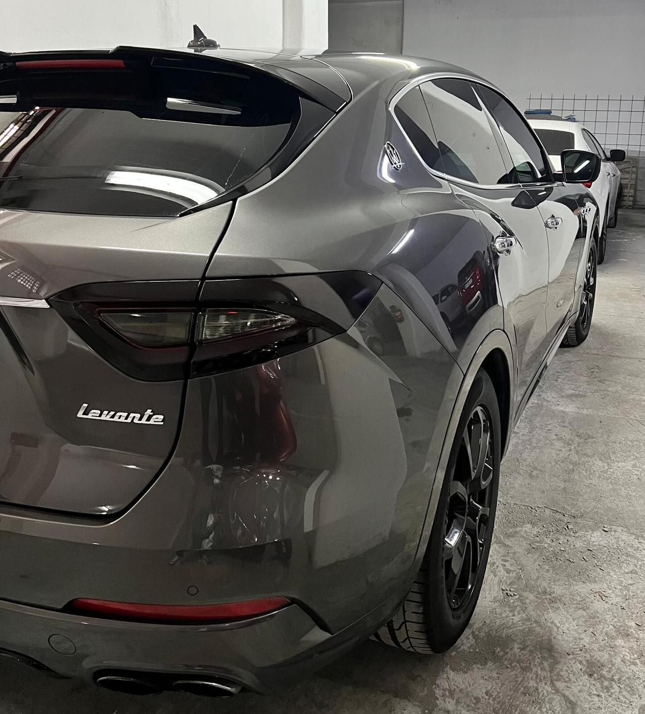 Maserati Levante V6 Diesel 275 CV AWD Gransport