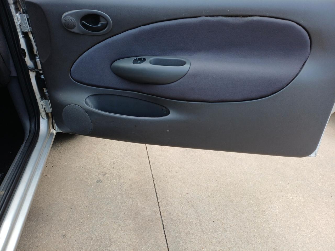 Ford Fiesta 1.2i 16V cat 5 porte Zetec