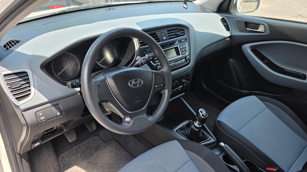Hyundai i20 1.1 CRDi 12V 5 porte Go!