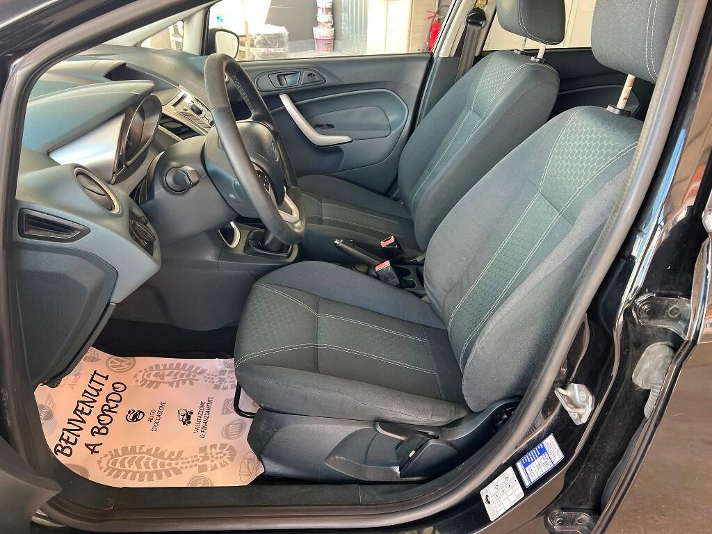 Ford Fiesta Titanium 1.4 97 CV GPL della Casa
