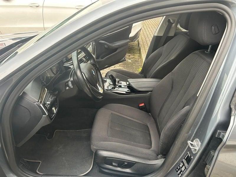 BMW Serie 5 520d Touring mhev 48V xdrive Business auto