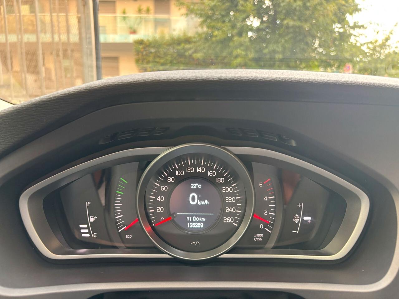 Volvo V40 D2 Momentum