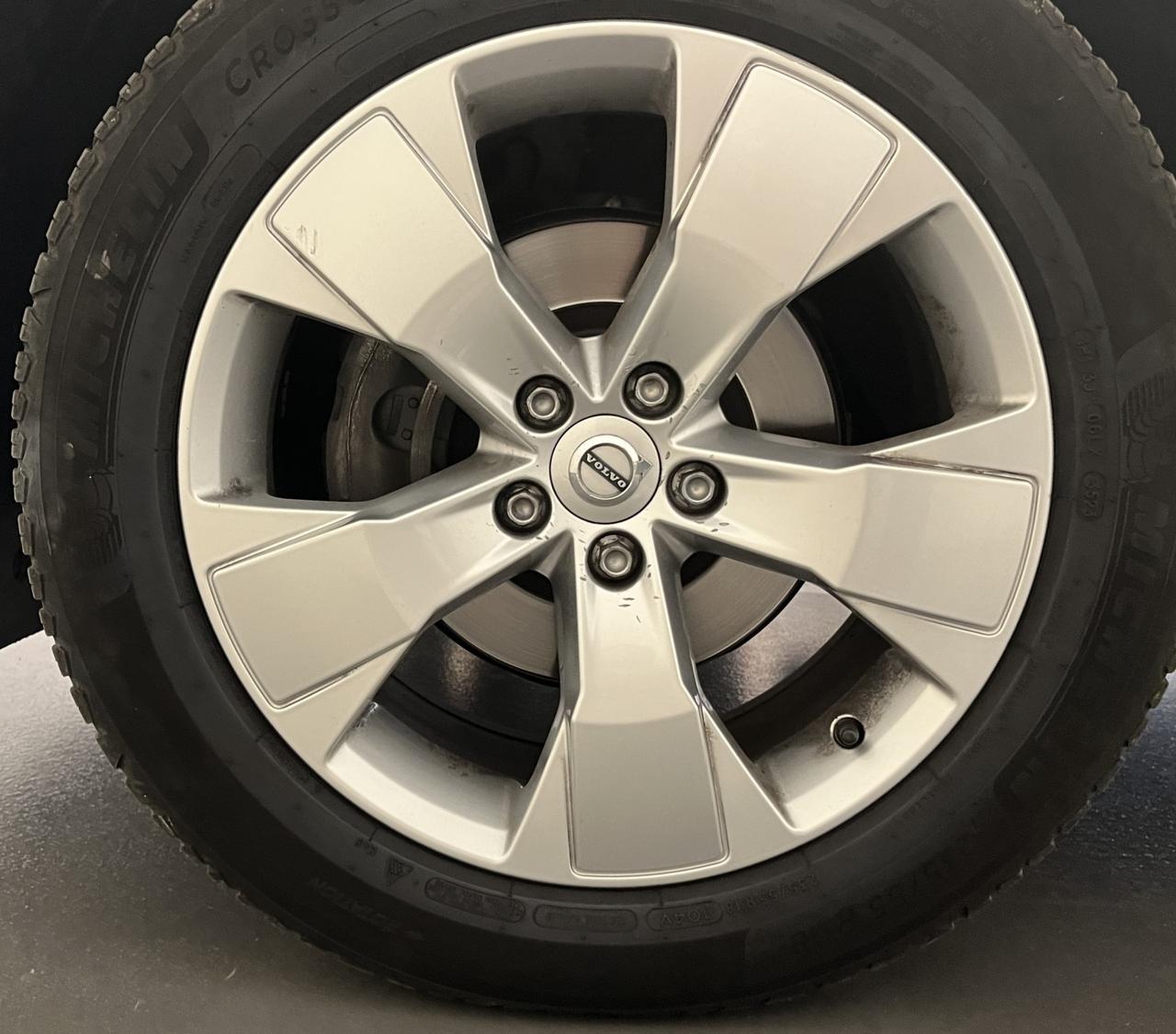VOLVO XC40 2.0 D3 BUSINESS PLUSS