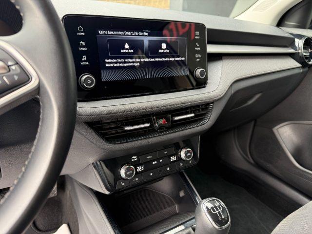 SKODA Fabia 1.0 TSI Style Bluetooth Radio LED Smartlink