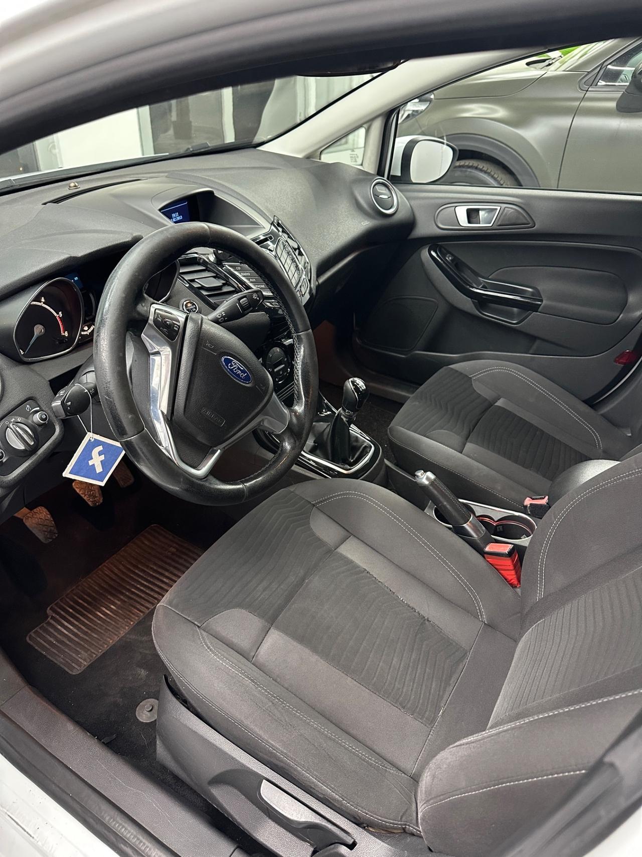 Ford Fiesta 1.5 TDCi 75CV 5 porte Titanium