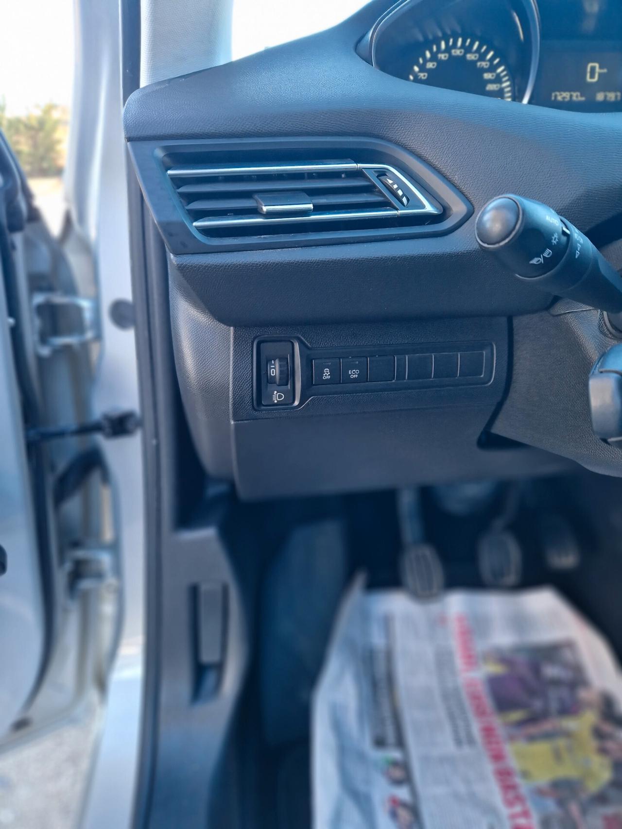 Peugeot 308 BlueHDi 120 S&S Allure