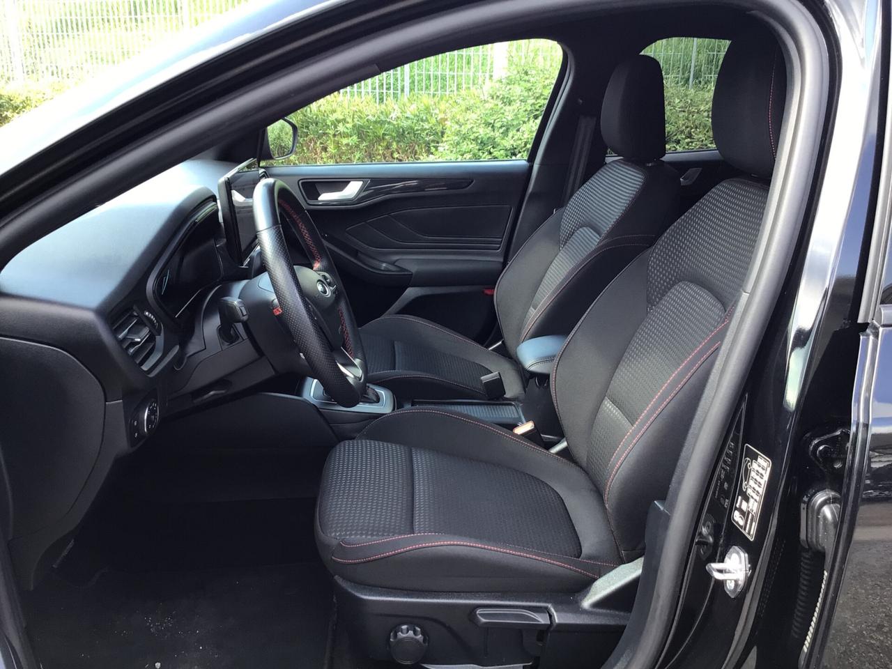 Ford Focus 1.0 EcoBoost Hybrid 155 CV Powershift 5p. ST-Line