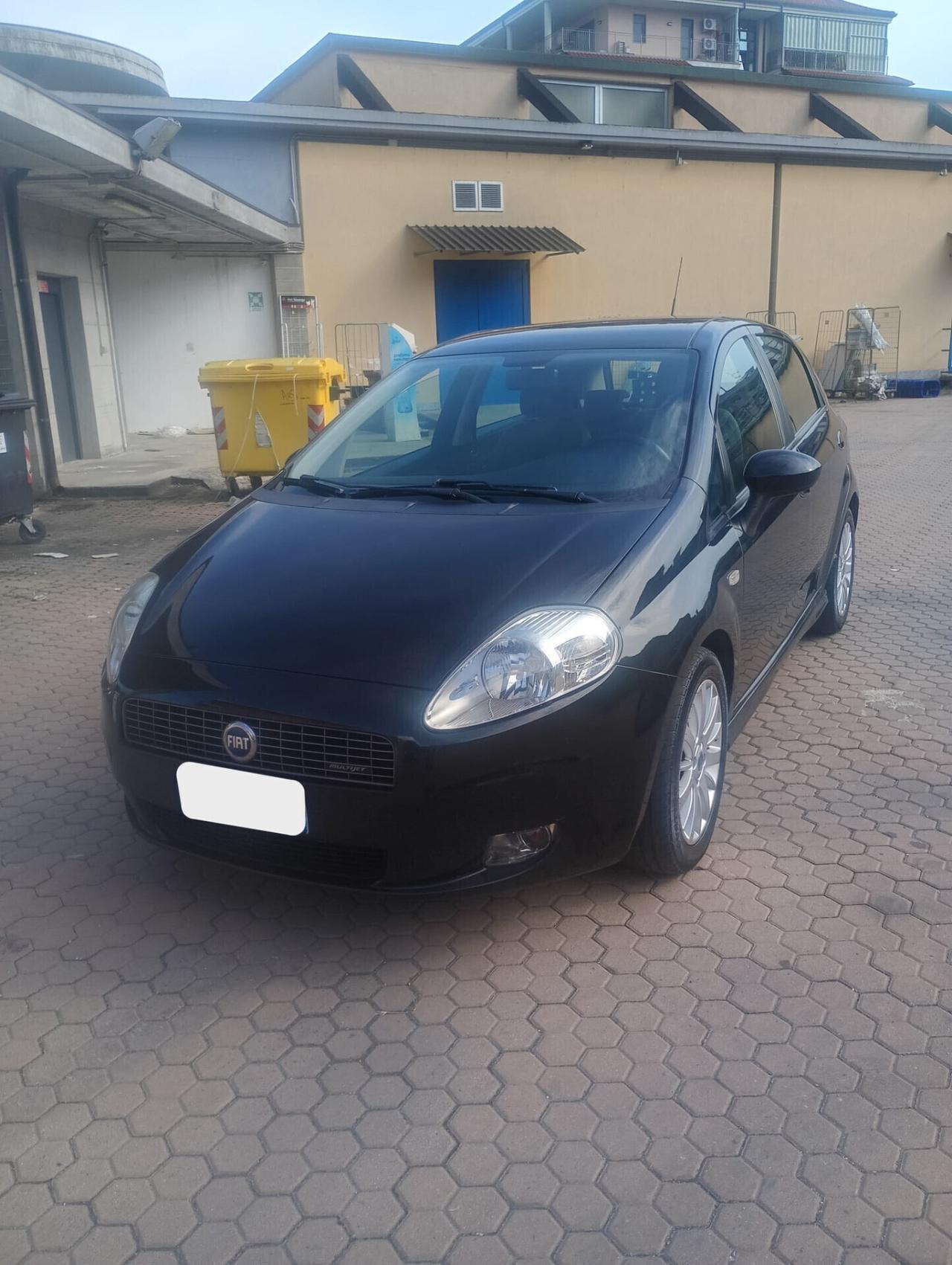 FIAT GRANDE PUNTO - APERTI AD AGOSTO