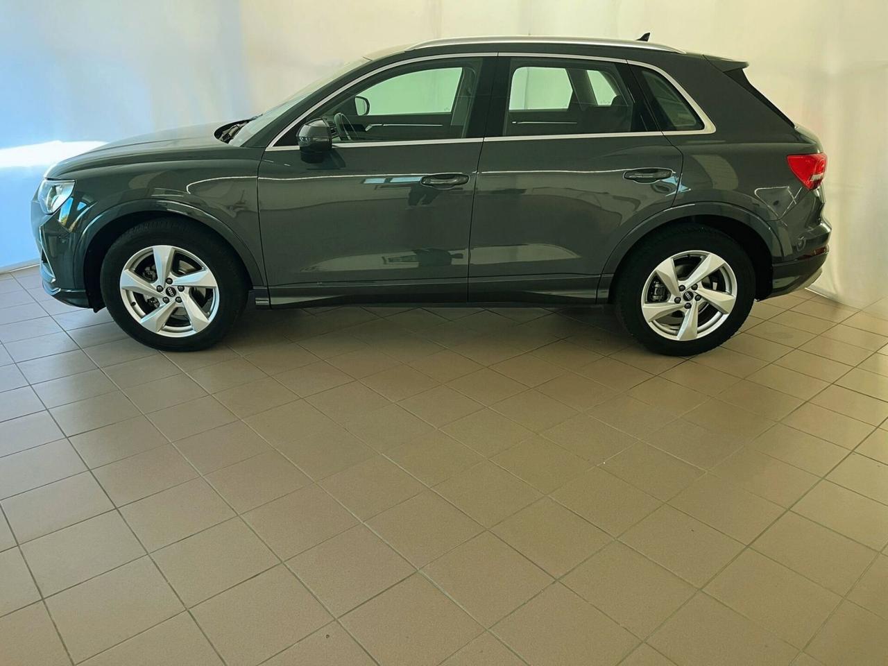 Audi Q3 35 TDI S tronic Business Advanced