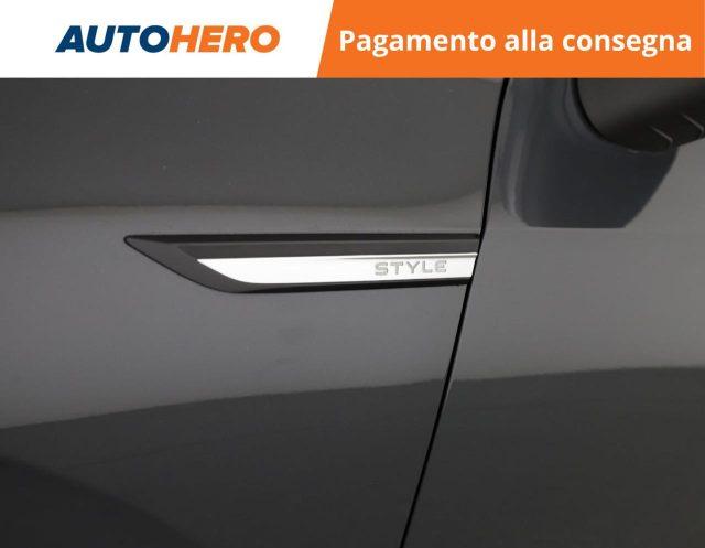 VOLKSWAGEN Golf 1.5 eTSI 150 CV EVO ACT DSG R-Line
