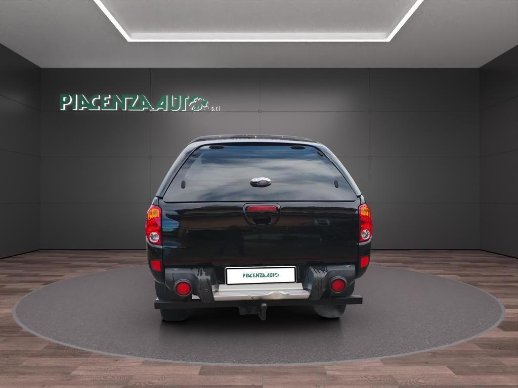 Mitsubishi L200 Double Cab L200 d.cab 2.5 di-d Intense