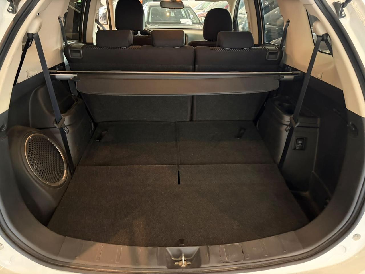 Mitsubishi Outlander 2.2 DI-D 4WD Instyle Plus SDA 7 posti