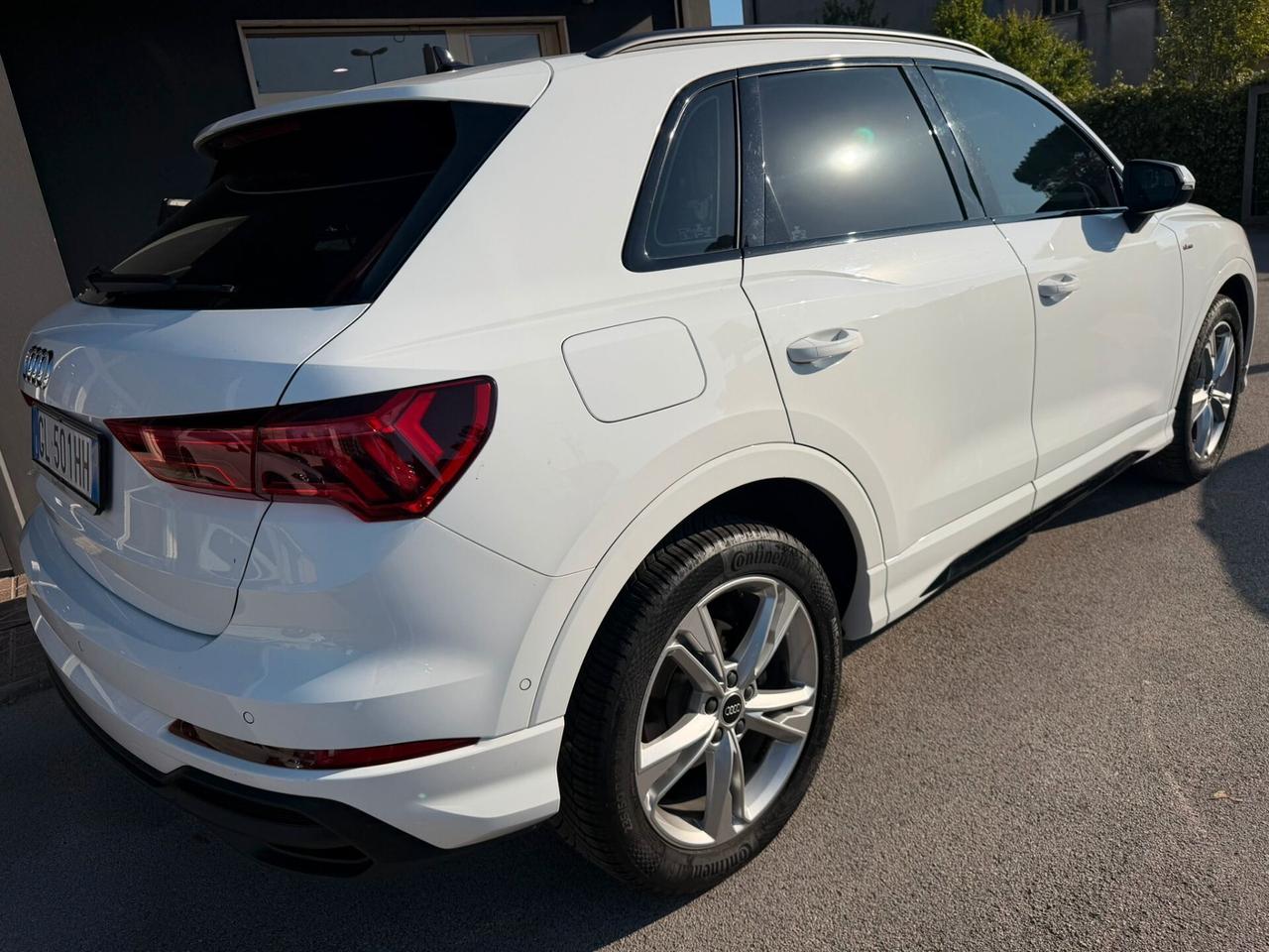 Audi Q3 35 TDI S tronic line edition