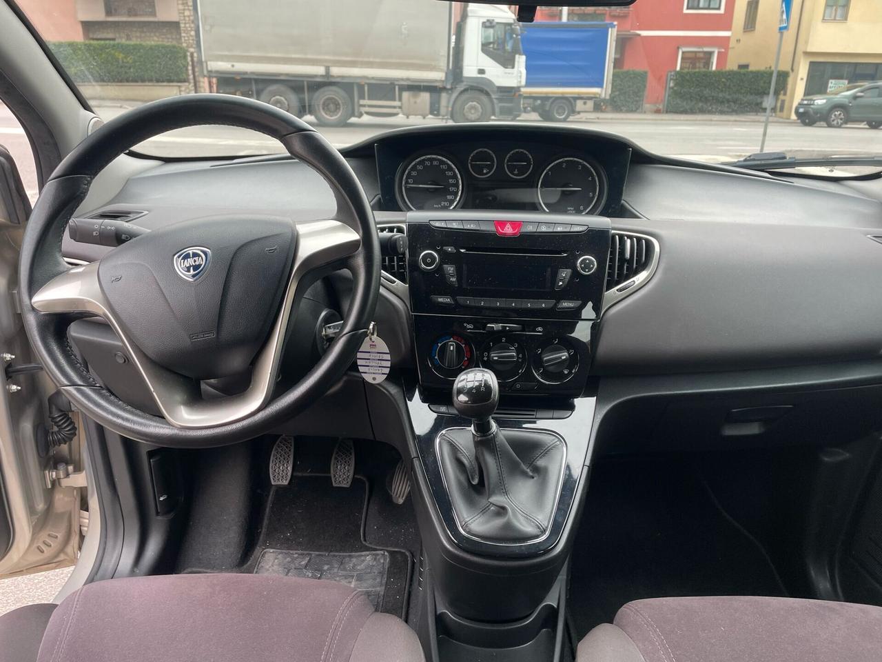 Lancia Ypsilon 1.3 MJT 16V 95 CV 5 porte S&S Gold