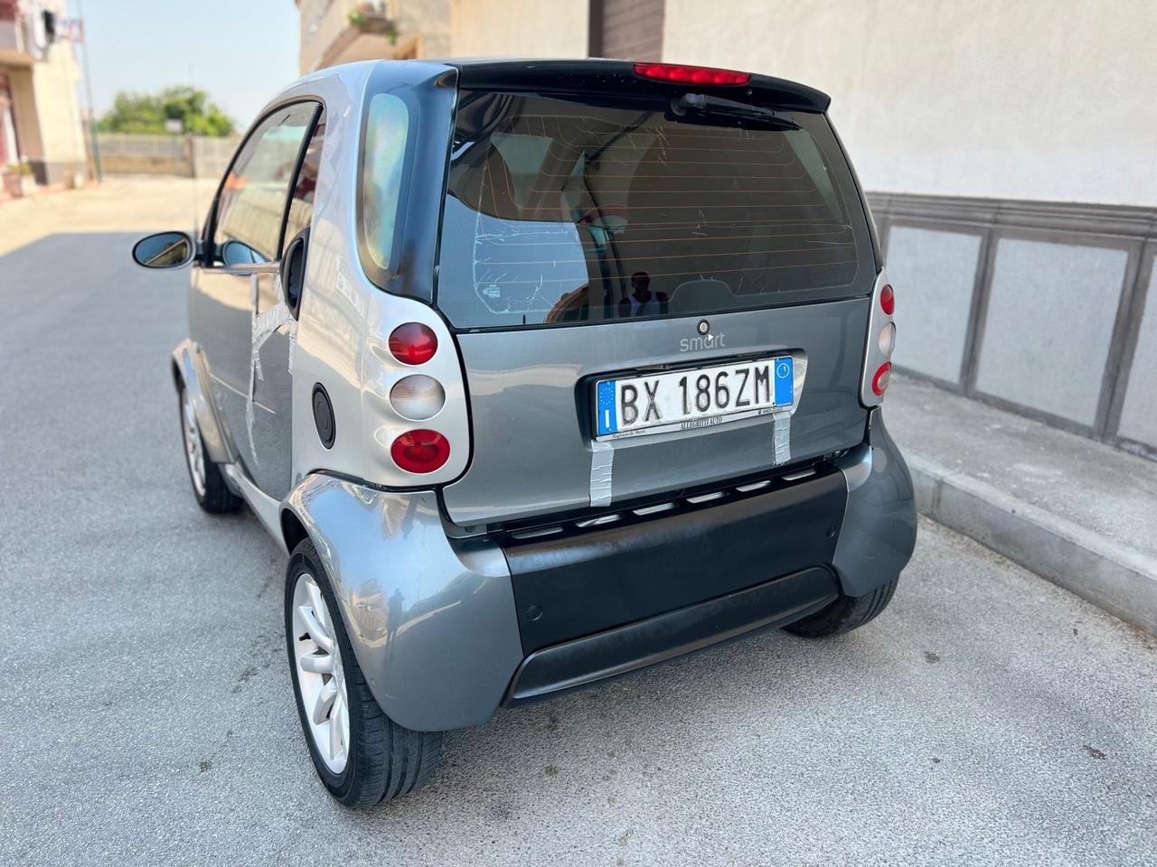 Smart 700 Benzina 2002