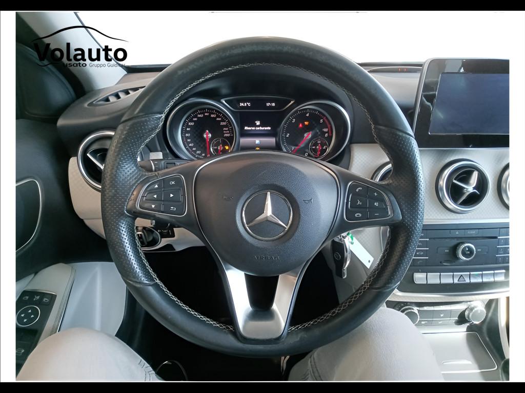 Mercedes-Benz Classe A - W176 - A 180 d Sport my16