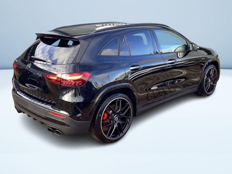 Mercedes-Benz GLA 45 S AMG 4Matic Racing Collection