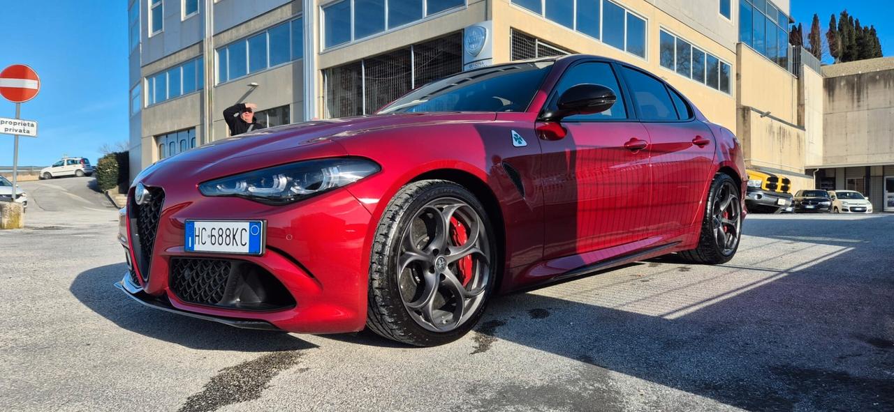 Alfa Romeo Giulia 2.9 V6 Bi-Turbo AT8 Quadrifoglio DA COLLEZIONE KM 0